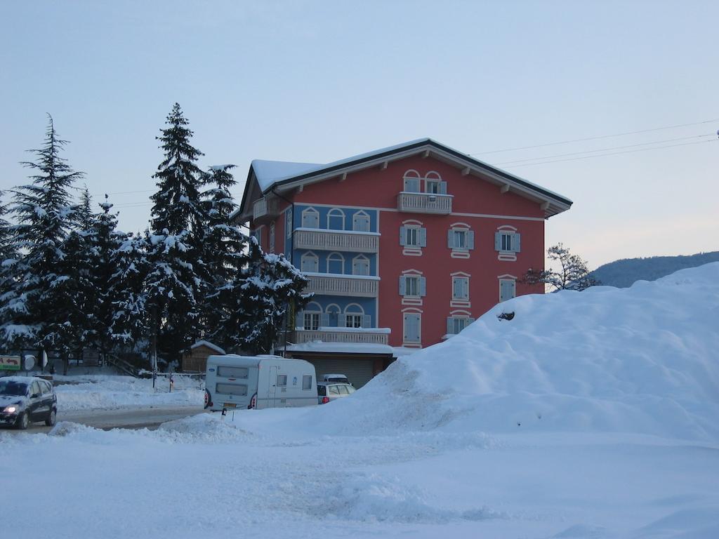 Miramonti B&B Cucina E Pizza Brentonico Exterior photo